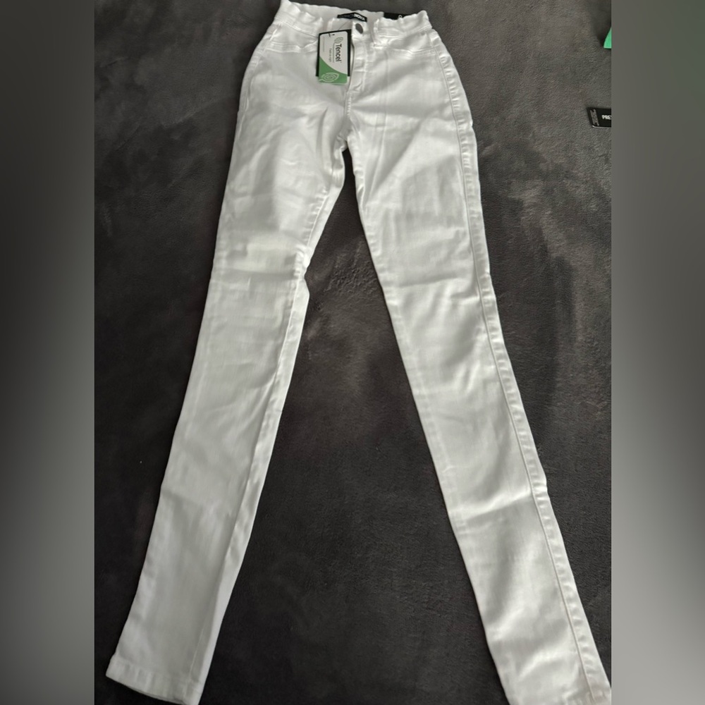Fashion Nova jeans white size 0
